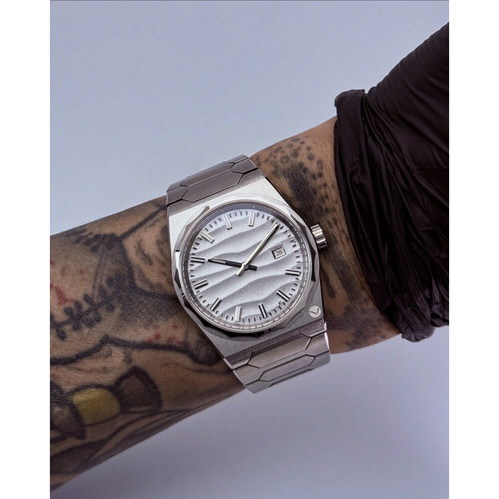 Custom Seiko Mod • Silver Sand Dune VC 222 • 37mm